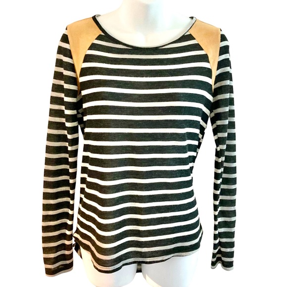 Ya Ya & co. | Striped Top - Picture 1 of 11